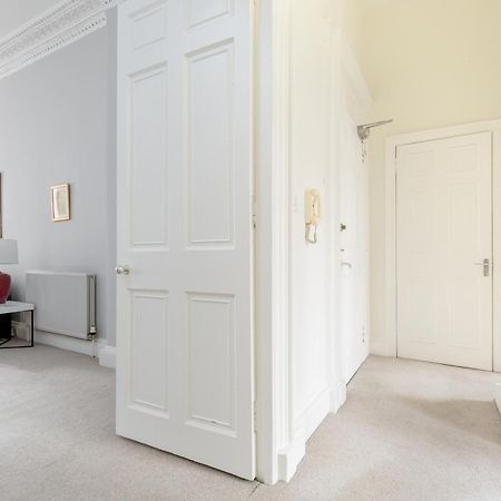 Light And Spacious 2 Bedroom Flat In Heart Of Единбург Екстер'єр фото